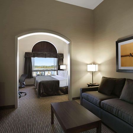 Ramada By Wyndham Conklin Hotel Luaran gambar