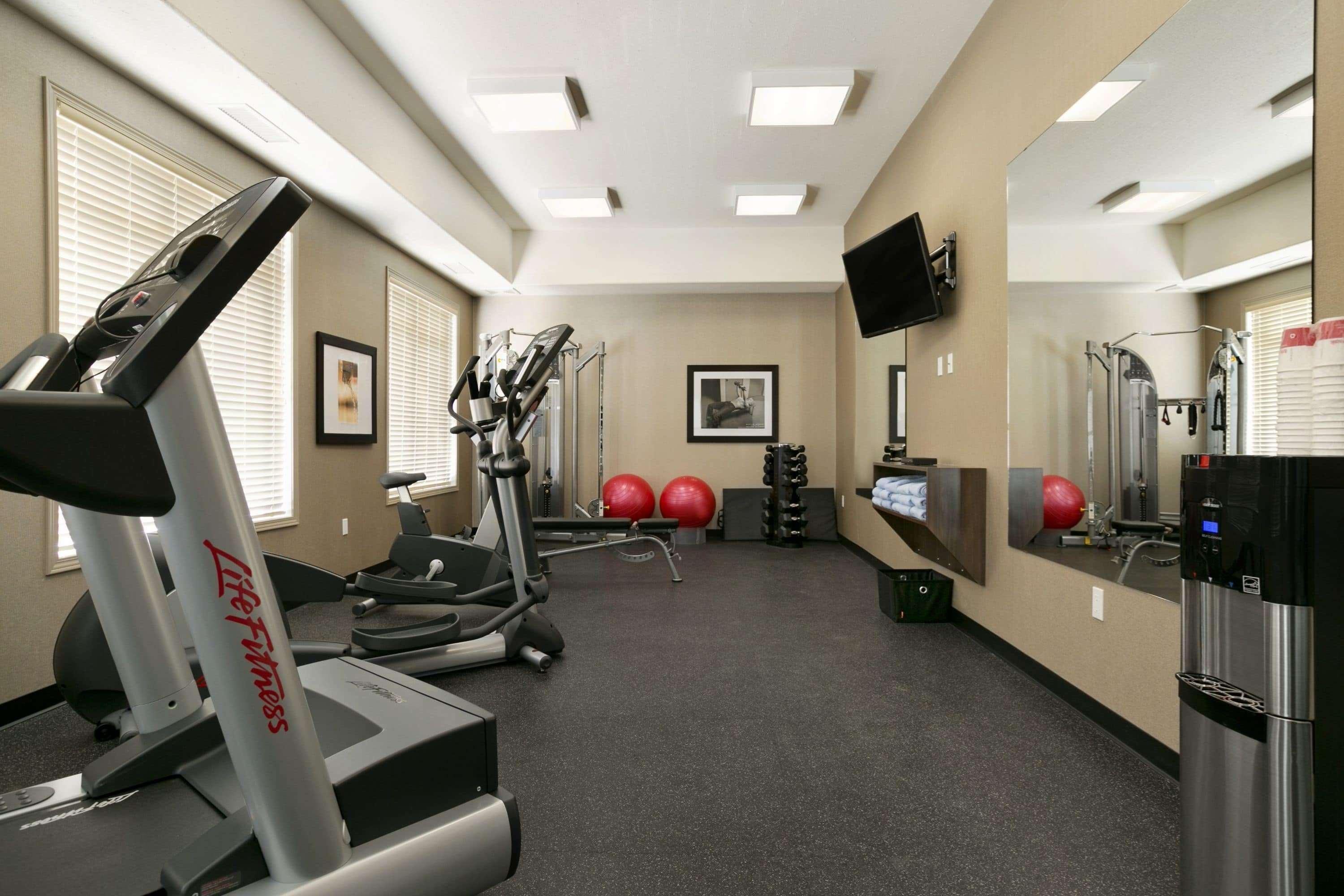 Ramada By Wyndham Conklin Hotel Luaran gambar