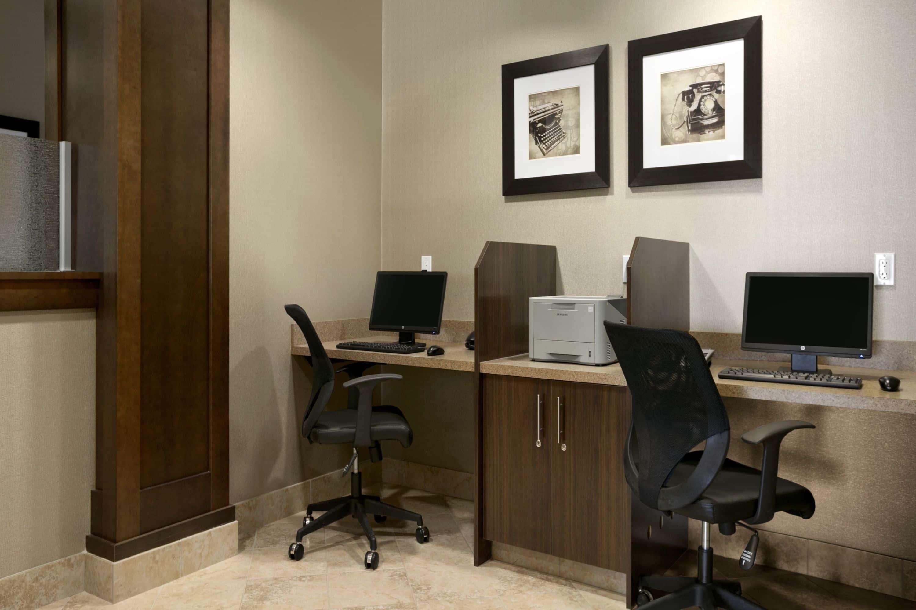 Ramada By Wyndham Conklin Hotel Luaran gambar