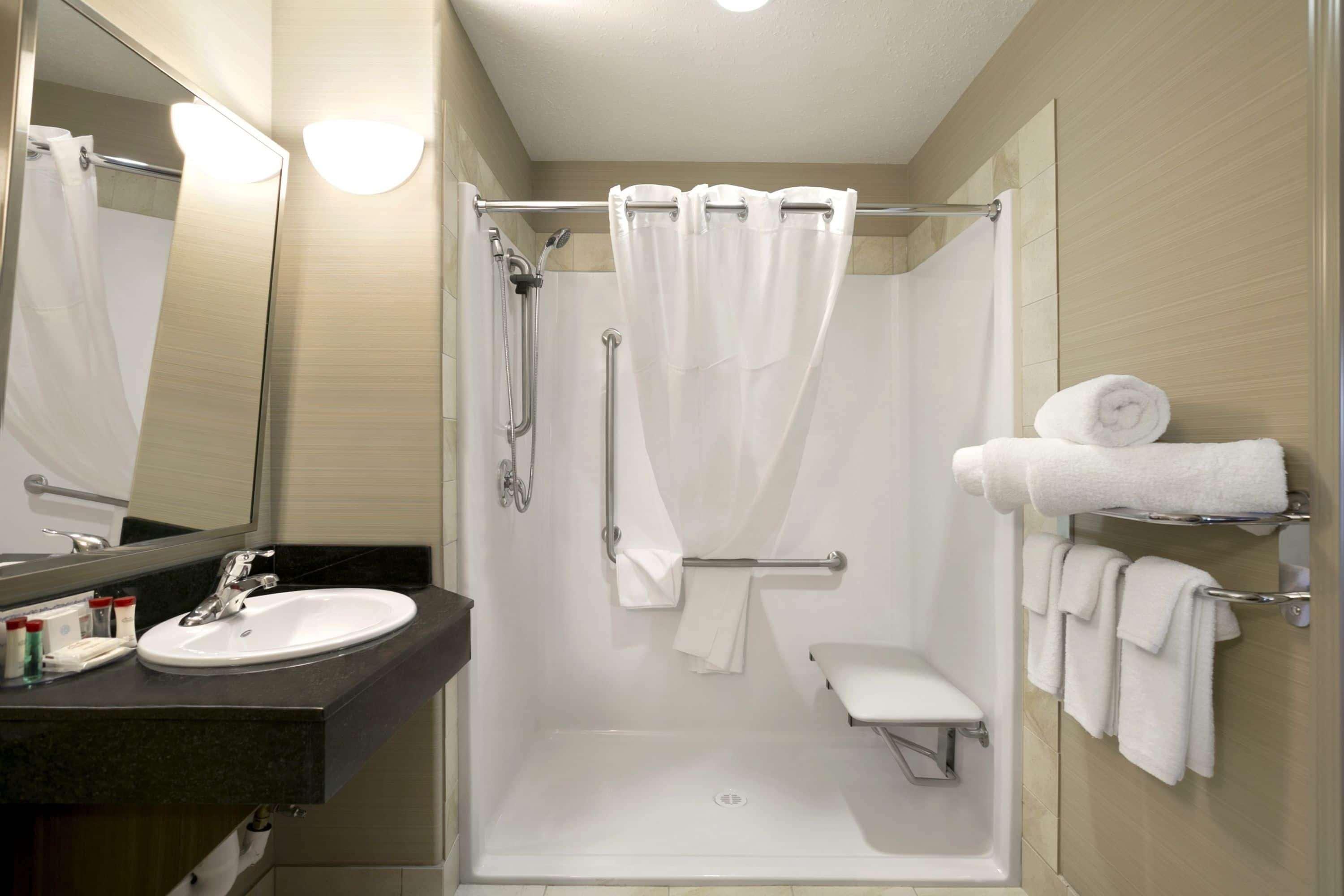 Ramada By Wyndham Conklin Hotel Luaran gambar